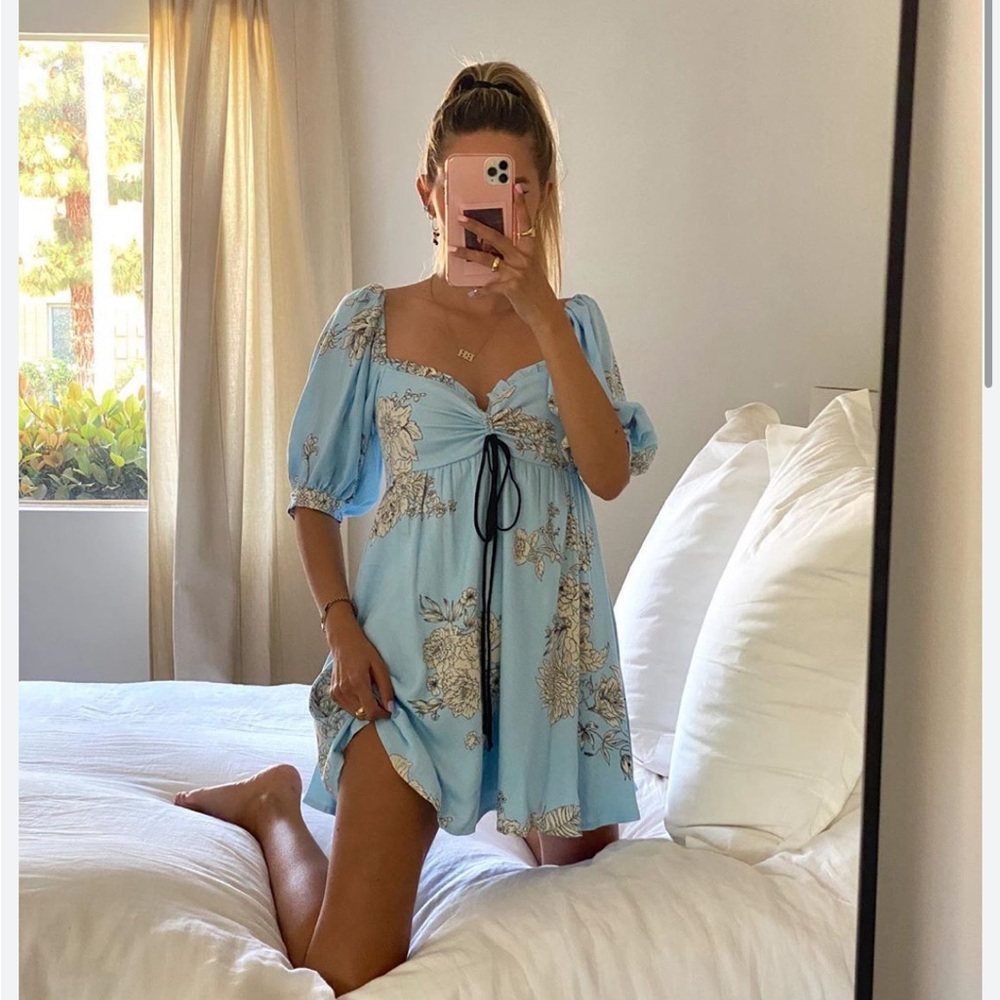 Skylar Madison Light Blue Floral Mini Dress Size Small
